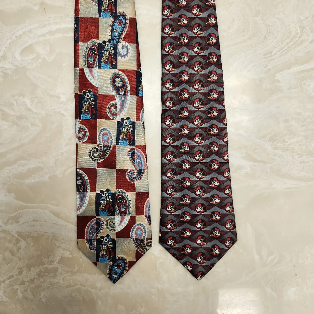 Mickey Unlimited Men's Novelty Necktie Tie Pilot Mickey Mouse & Friends
